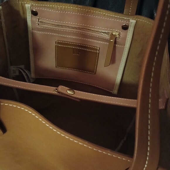 GAP Cognac Tote Bag - Picture 3 of 11